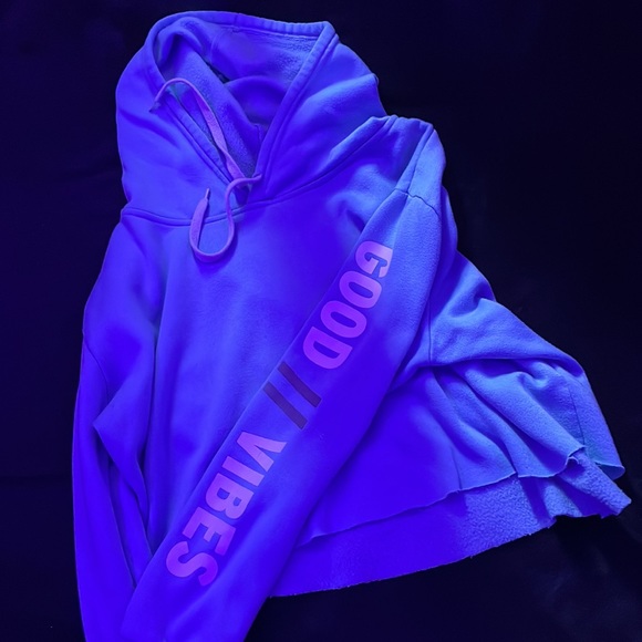 Crop top hoodie - Picture 2 of 2